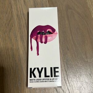 Kylie cosmetics lip kit POSIE K